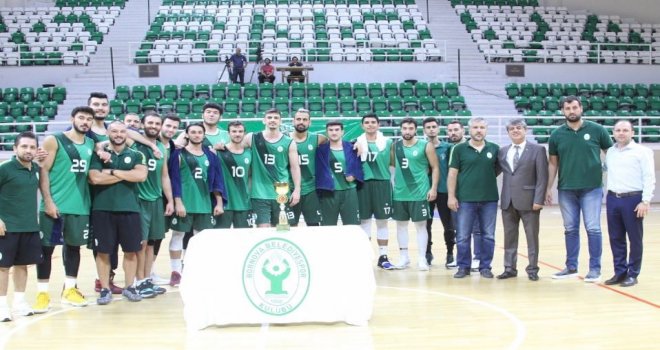 Cumhuriyet Turnuvası'nda birinci Bornova Belediyespor