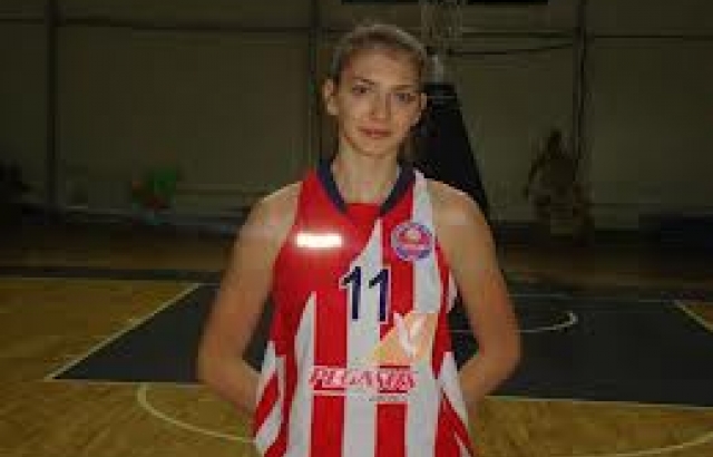 Esra Türkcan Mersin Basketbol'da