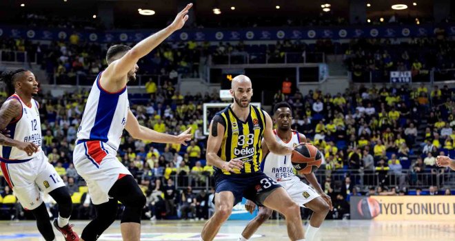 Fenerbahçe, Anadolu Efes'i Play-Off dışına itti