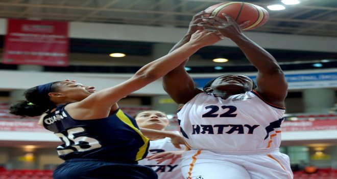 Kadınlar Türkiye Kupası'nda ilk yarı finalist Fenerbahçe