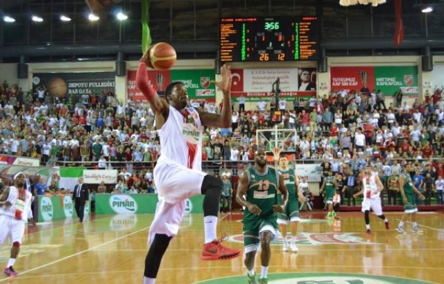 Kaf Kaf ilk çeyrekte Banvit'in fişini çekti, yarı finale yükseldi