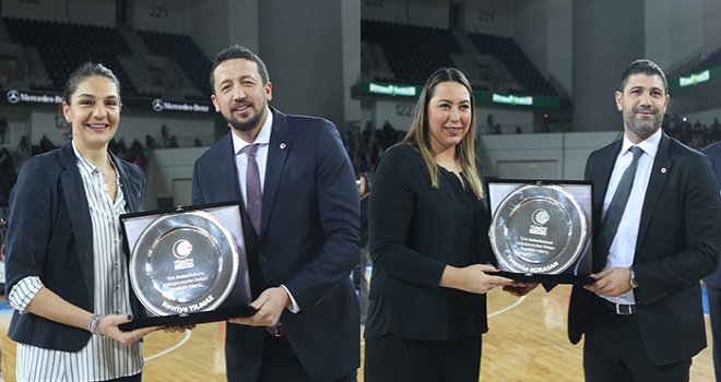 Nevriye Yılmaz ve Yasemin Horasan’a teşekkür plaketi