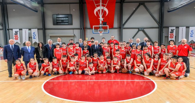 Osman Solakoğlu Basketbolla Topluma Hizmet Ödülü Tofaş'ın