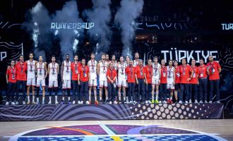 12 Dev Adam Avrupa İkincisi