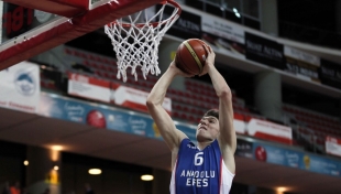 Anadolu Efes, Konya'da galip