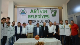 Artvin Belediyespor'da 7 imza!..