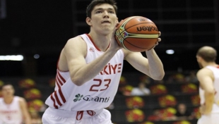 Cedi Osman: Bu takımda yer almak her basketbolcunun hayali