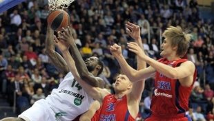 CSKA Moskova farklı başladı