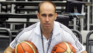 Erdenay: Fenerbahçeli ve Galatasaraylılar iyi arkadaş