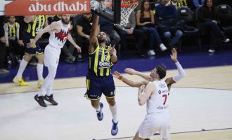 Fenerbahçe, Baskonia'ya takılmadı