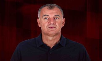 Karşıyaka'da Nihat Mala görevinden ayrıldı