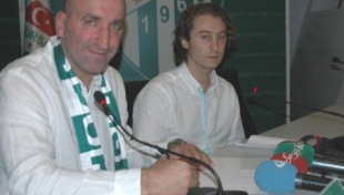 Şemsettin Baş Bursaspor ile imzaladı