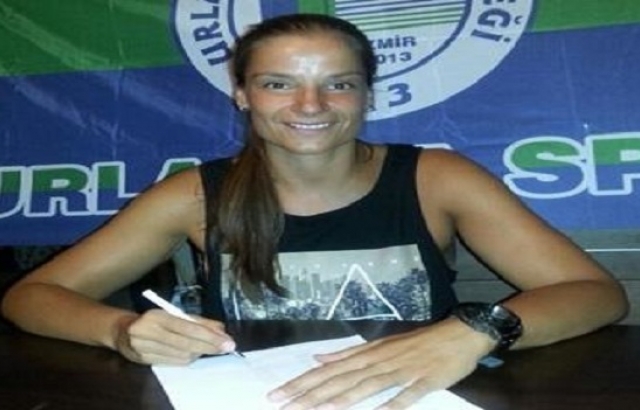 Urla Edaspor, Güreli Sırp Jelana ile sözleşme imzaladı