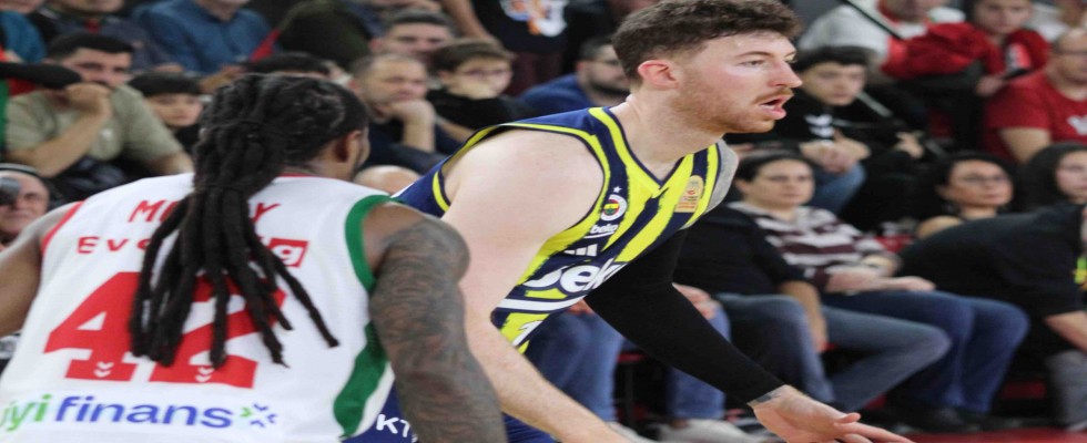 Fenerbahçe, Karşıyaka'da farka gitti