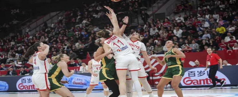 Potanın Perileri Avustralya'ya yenildi