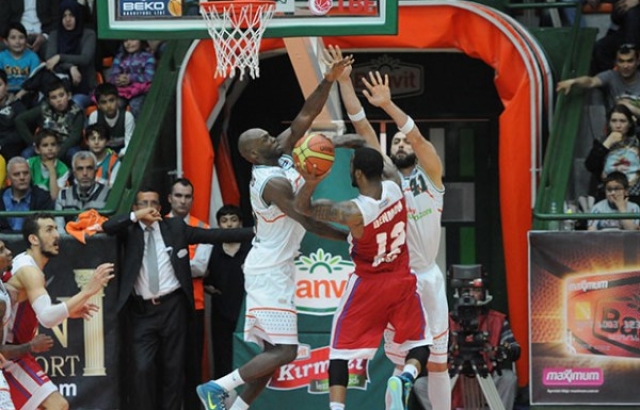  BANVİT SERİDE 1-0 ÖNE GEÇTİ