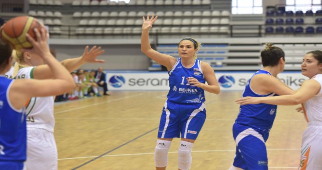  Becker35 Albatros Kocatürk Koleji'ni farklı geçti