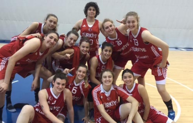  Genç Kızlarımız Baltık Kupası'nda şampiyon 