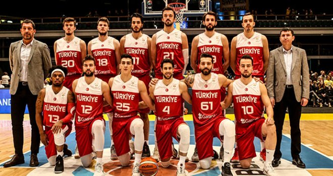 12 Dev Adam Letonya deplasmanında