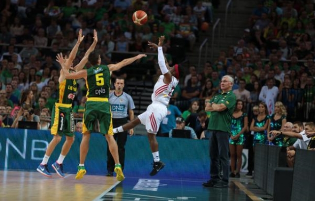 12 Dev Adam Litvanya'ya kaybetti