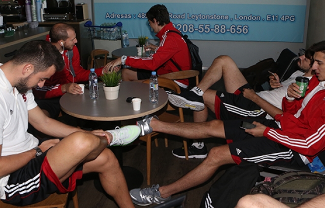 12 Dev Adam Super Cup için Hamburg'da