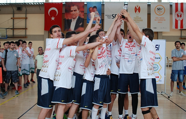 14. Güner Baykal Turnuvası şampiyon Fenerbahçe