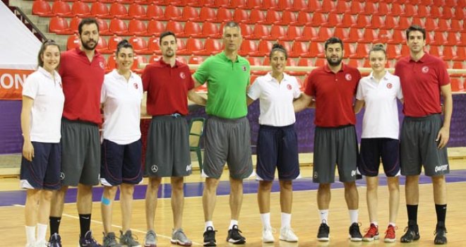 3x3 Büyük Kadın ve Erkek Takımı İstanbul'da kampta