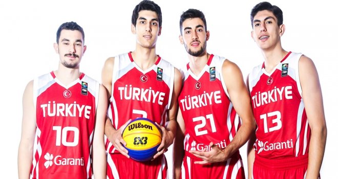 3x3 U18 Erkek Takımı Dünya İkincisi