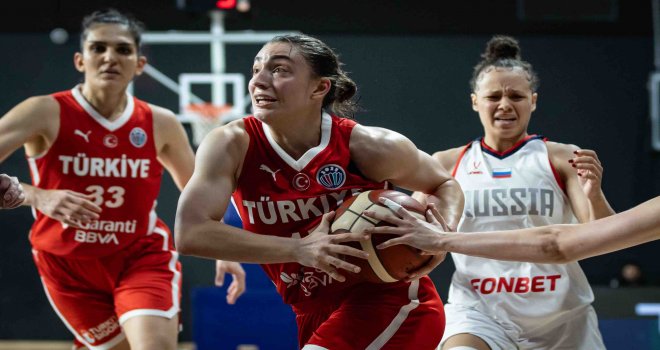 A Kadın Milliler Rusya'yı farklı yendi