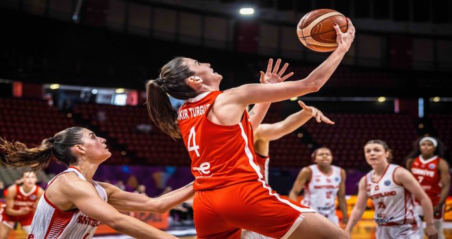 A Kadın Millilerimiz İsviçre'yi farklı mağlup etti 