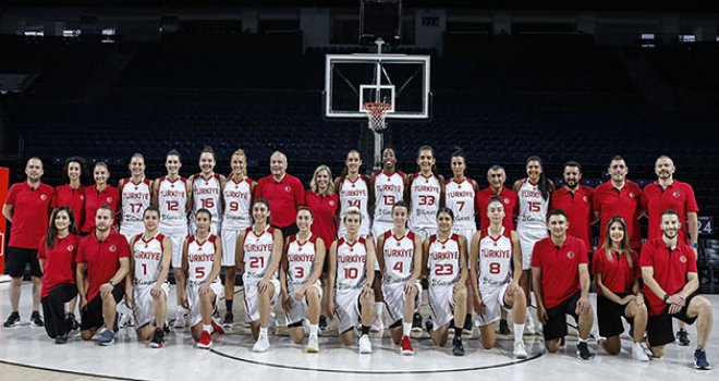 A Milli Kadın Takım basınla buluştu