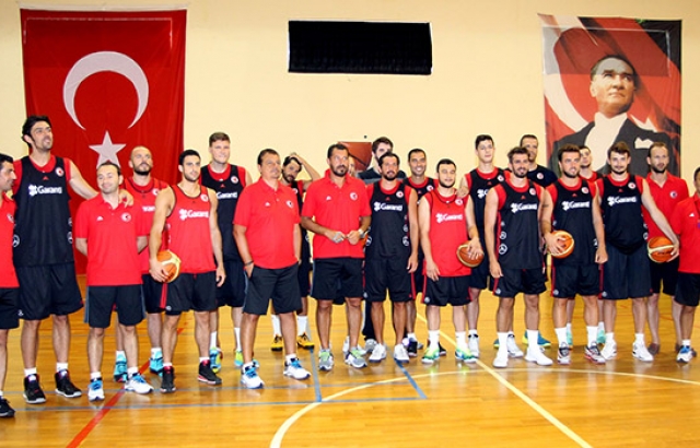 A MİLLİ TAKIM ÇEŞME'DE STARTI VERDİ