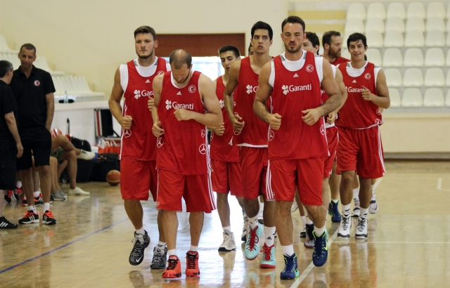 A Milli Takım kadrosu 15 kişiye düştü...