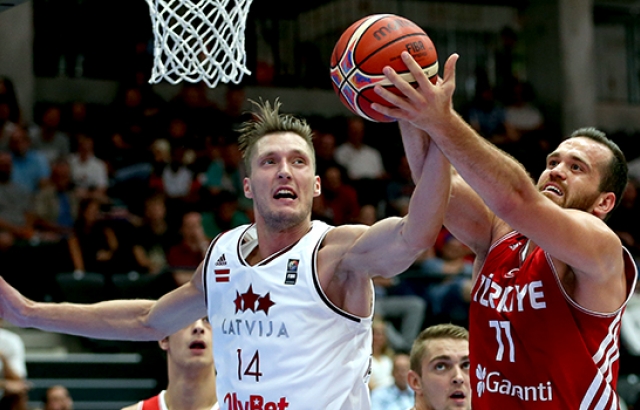 A Milliler Letonya'ya da mağlup!..