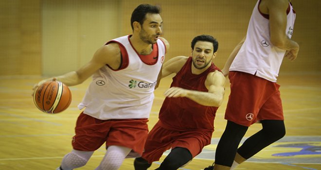 A Milliler Slovenya'da son sürat...