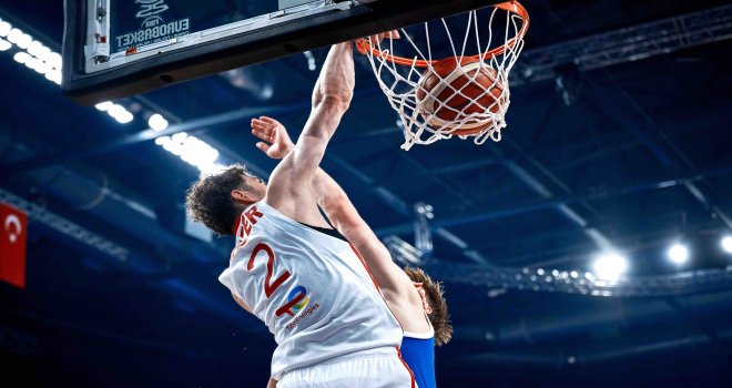 A Millilerimiz Çekya engelini aştı