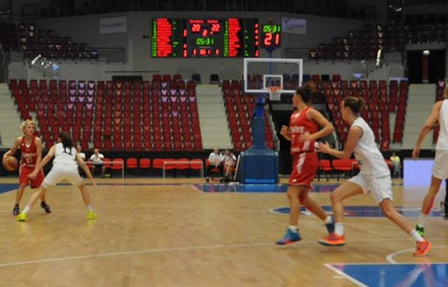 A Millilerimiz Slovakya'yı farklı yendi