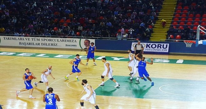 Acıbadem Üniversitesi Ankara?dan galibiyetle dönüyor