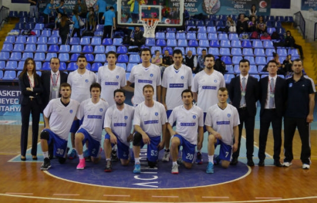 Acıbadem Üniversitesi firesiz devam ediyor