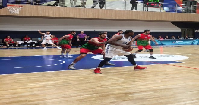 Acıbadem Üniversitesi rahat kazandı