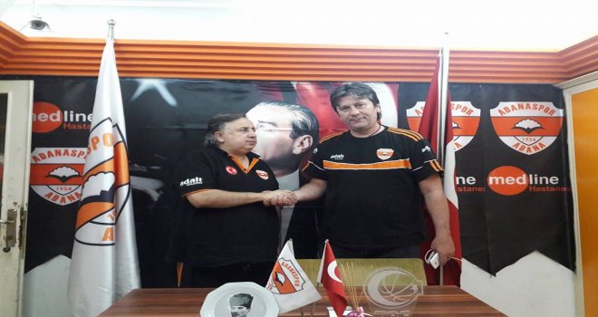 Adanaspor antrenörünü buldu