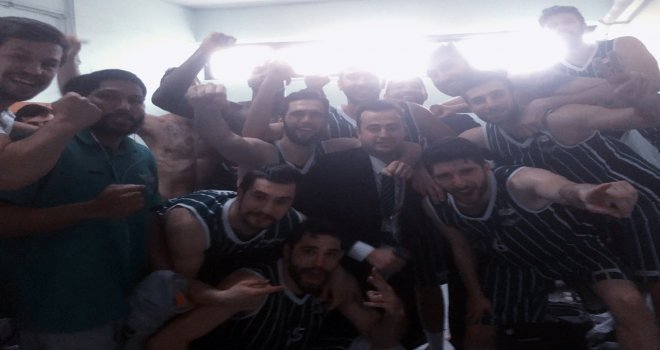 Adanaspor başladı, Akhisar Belediye bitirdi