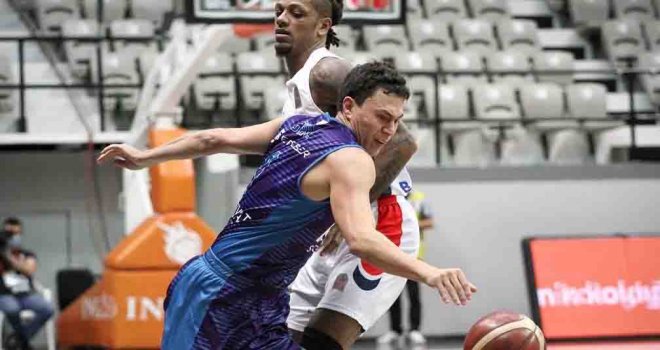 Afyon Belediyespor, Bahçeşehir'i deplasmanda yendi