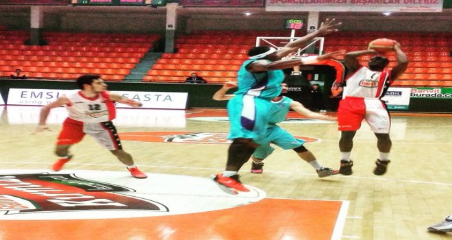 Afyon Belediyespor, Bandırma'dan galibiyetle dönüyor