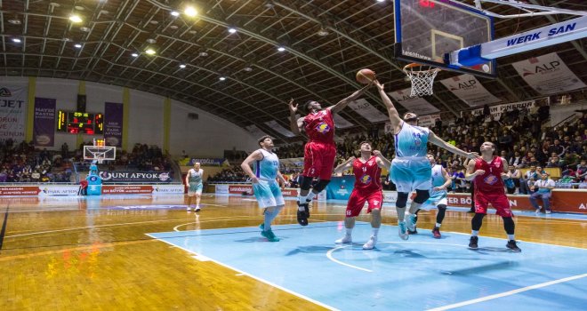Afyon Belediyespor, Final karşısında zorlandı...