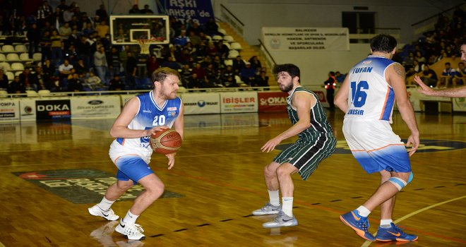 Afyon Belediyespor transfere devam ediyor