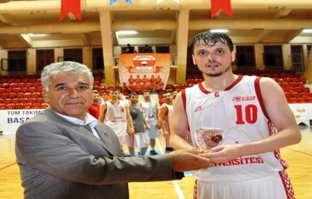AFYON BELEDİYESPOR'DAN OYUN KURUCU TRANSFERİ