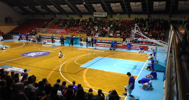 Afyon Belediyespor'un Türk Telekom ile ''100''ü güldü