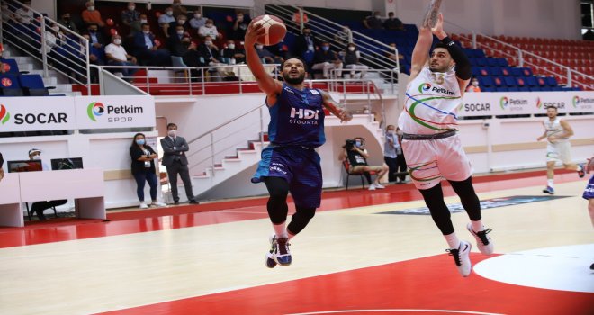 Afyon'lu Chris Wright'a ırkçı saldırı