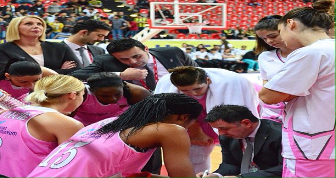 AGÜ, Edirnespor galibiyetiyle ilk yarıyı lider tamamladı